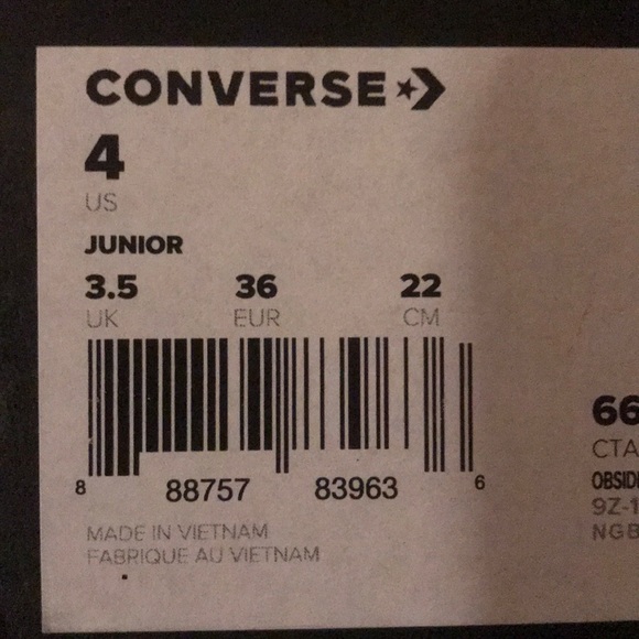 CONVERSE LOW TOP BRAND NEW - Picture 14 of 14